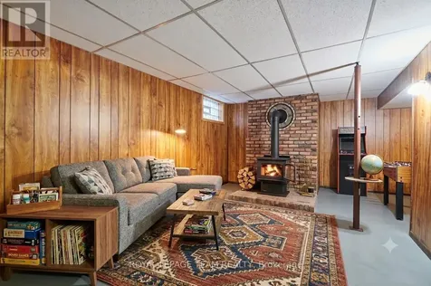 87 Grady Crescent Ottawa ON K2H 5S2