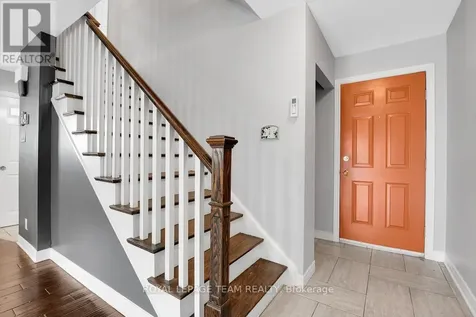 87 Grady Crescent Ottawa ON K2H 5S2
