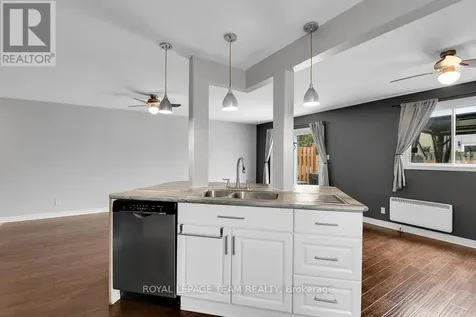 87 Grady Crescent Ottawa ON K2H 5S2