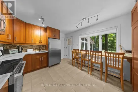 1250 Royal Maple Drive Ottawa ON K4C 1B5