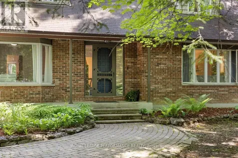 1250 Royal Maple Drive Ottawa ON K4C 1B5