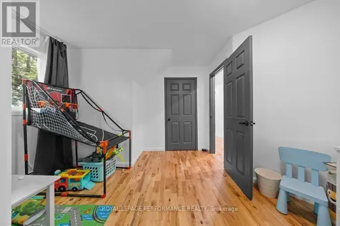 1250 Royal Maple Drive Ottawa ON K4C 1B5