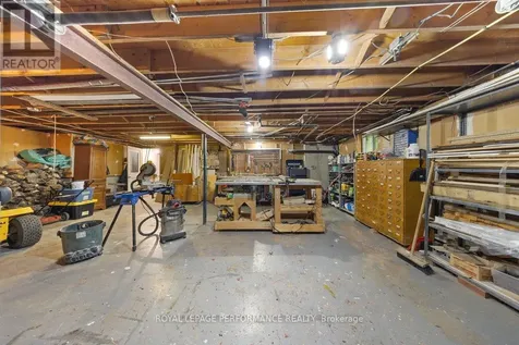 1250 Royal Maple Drive Ottawa ON K4C 1B5