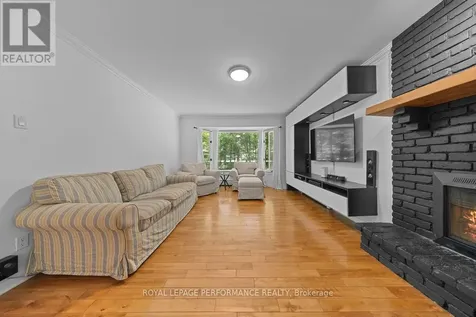 1250 Royal Maple Drive Ottawa ON K4C 1B5