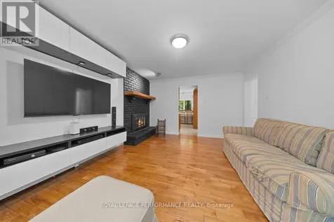 1250 Royal Maple Drive Ottawa ON K4C 1B5