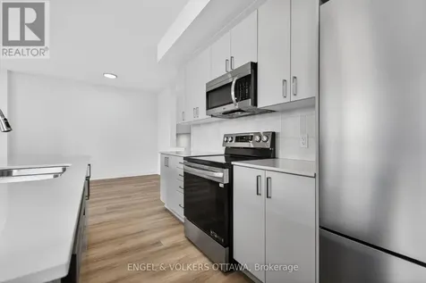 100 Stardust Private Ottawa ON K1T 3W6