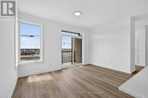 100 Stardust Private Ottawa ON K1T 3W6