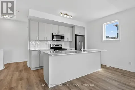 100 Stardust Private Ottawa ON K1T 3W6