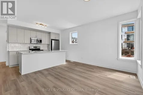 100 Stardust Private Ottawa ON K1T 3W6