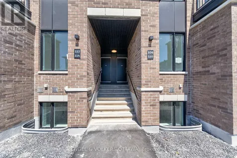 110 Stardust Private Ottawa ON K1T 3W6
