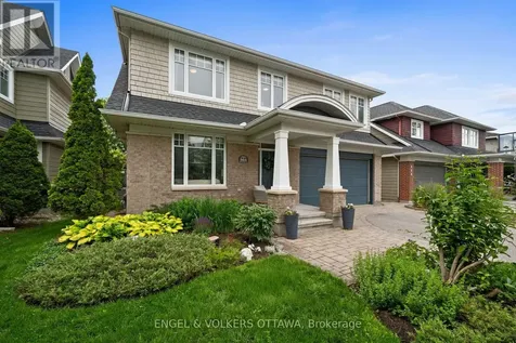 564 Erinwoods Circle Ottawa ON K2J 5M8