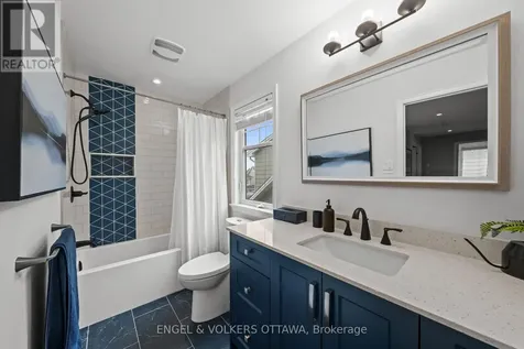 564 Erinwoods Circle Ottawa ON K2J 5M8