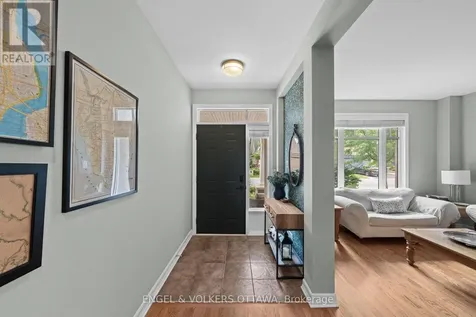564 Erinwoods Circle Ottawa ON K2J 5M8