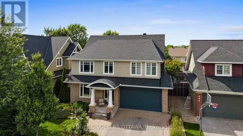564 Erinwoods Circle Ottawa ON K2J 5M8