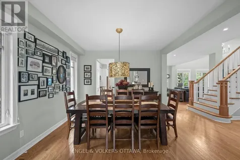 564 Erinwoods Circle Ottawa ON K2J 5M8