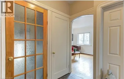 296 Patricia Avenue Kitchener ON N2M 1K1
