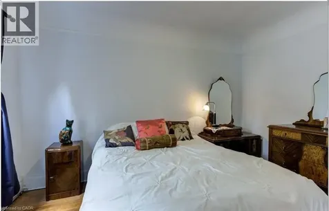 296 Patricia Avenue Kitchener ON N2M 1K1
