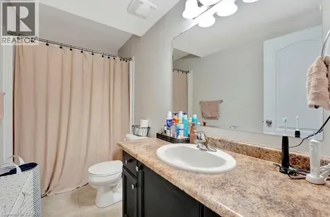 236 Rachel Crescent Kitchener ON N2R 0E1