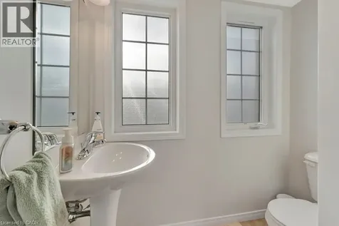 236 Rachel Crescent Kitchener ON N2R 0E1