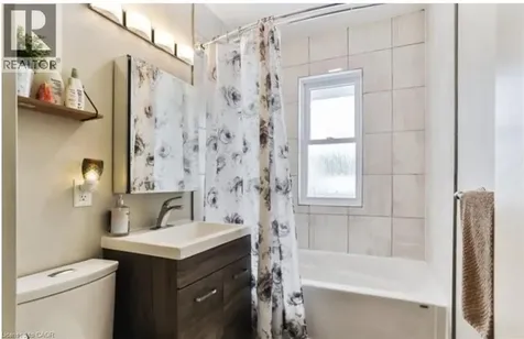 105 Harold Avenue Brantford ON N3T 1W3