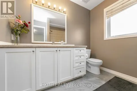 221 Northwind Street Ottawa ON K4A 5G3