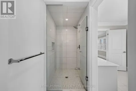1518 Broderick Street Innisfil ON L9S 0P7