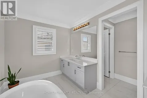 1518 Broderick Street Innisfil ON L9S 0P7