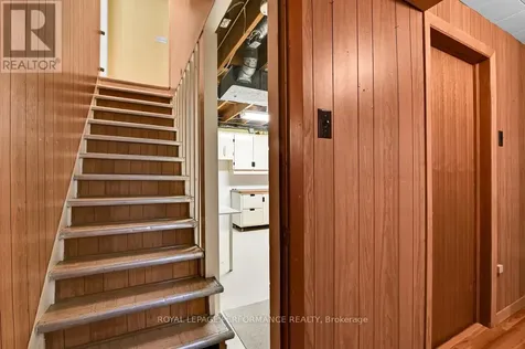 23 Elma Street Ottawa ON K1T 3W8