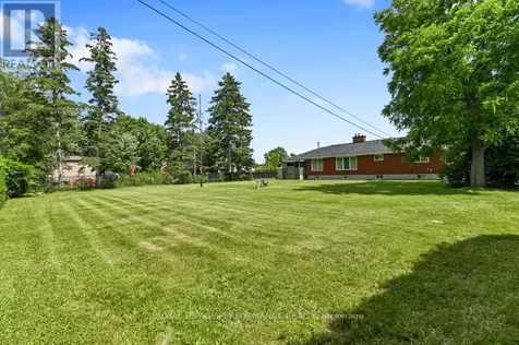 23 Elma Street Ottawa ON K1T 3W8
