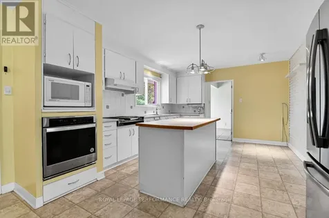 23 Elma Street Ottawa ON K1T 3W8