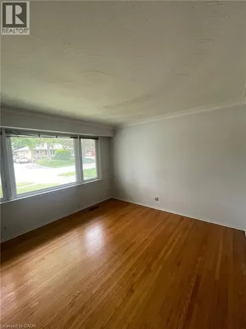 4 June Avenue Guelph ON N1H 1H6