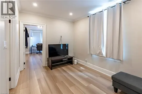 66 Queen Street West Cambridge ON N3C 1G1