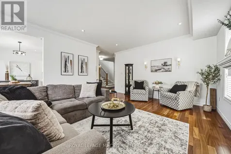 20 Degrow Crescent Hamilton ON L0R 1C0