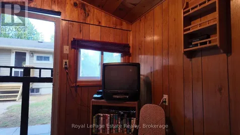 407 Third Avenue North South Bruce Peninsula ON N0H 2G0