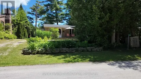 407 Third Avenue North South Bruce Peninsula ON N0H 2G0