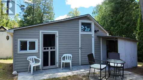 407 Third Avenue North South Bruce Peninsula ON N0H 2G0
