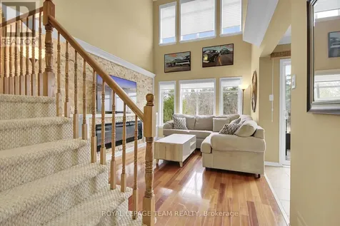2136 Bergamot Circle Ottawa ON K4A 4R4