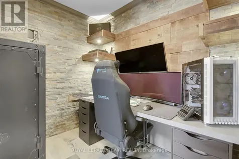 2136 Bergamot Circle Ottawa ON K4A 4R4