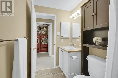 2136 Bergamot Circle Ottawa ON K4A 4R4