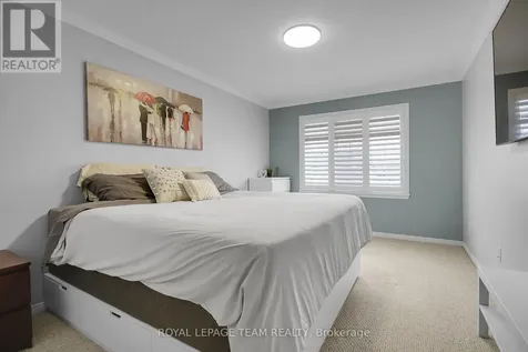 2136 Bergamot Circle Ottawa ON K4A 4R4