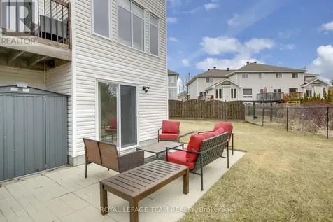 2136 Bergamot Circle Ottawa ON K4A 4R4