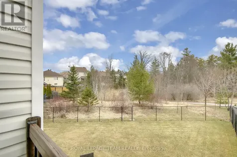 2136 Bergamot Circle Ottawa ON K4A 4R4