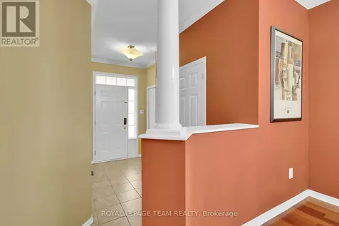 2136 Bergamot Circle Ottawa ON K4A 4R4