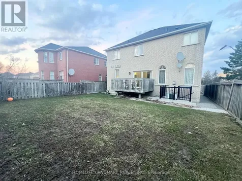 18 Fountain Court Richmond Hill (rouge Woods) ON L4S 2K4