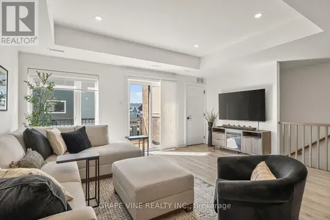 369 Olivenite Private Ottawa ON K2J 7J5