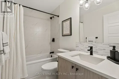 369 Olivenite Private Ottawa ON K2J 7J5