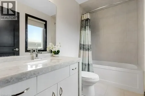 4041 Highland Park Drive Beamsville ON L3J 0S9
