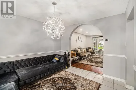 6415 Viseneau Drive Ottawa ON K1C 5J2