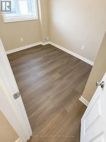 205 Bluestone Private Ottawa ON K4A 0X7