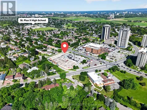 888 Meadowlands Drive East Ottawa ON K2C 3R2